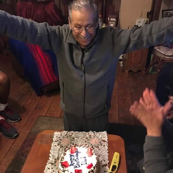 Meet your Posher, Jennifer - Picture 1 of 1